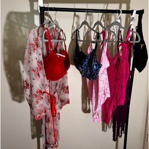 VS VERY SEXY ARCHIVES Robe BNWT = $25